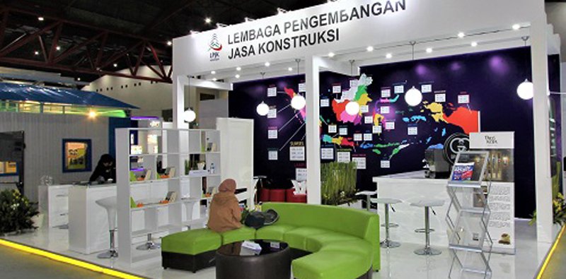 Booth pameran hasil pengerjaan kontraktor Kingsign